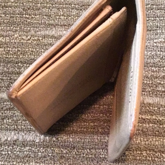 Vintage Chanel Wallet w/ dust bag and box. - Picture 10 of 15